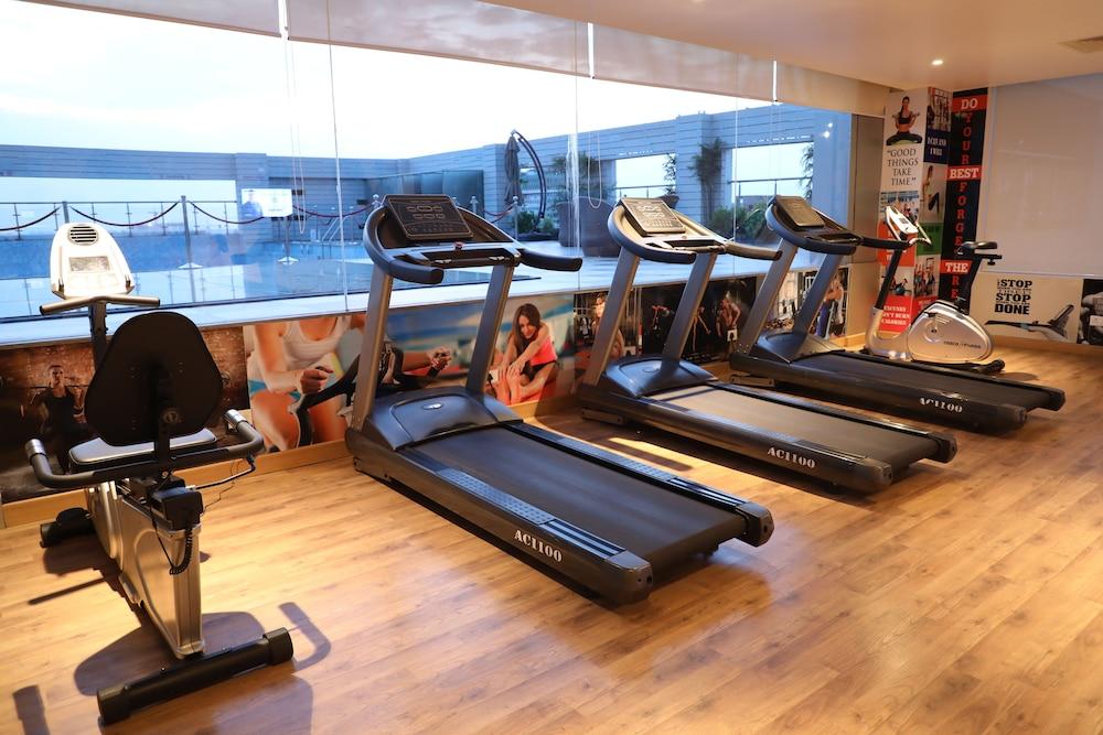 Lemon Tree Premier, Patna Hotel Patna  Ngoại thất bức ảnh