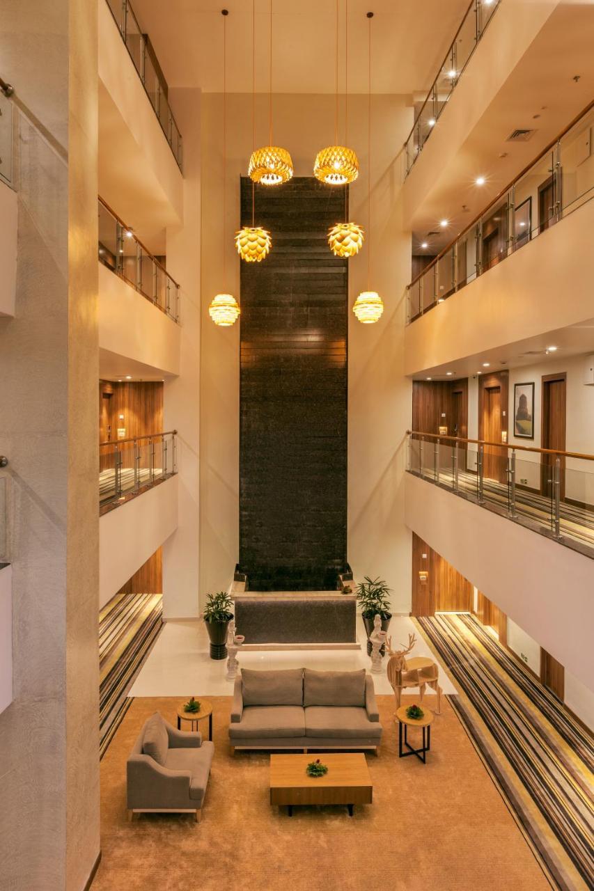 Lemon Tree Premier, Patna Hotel Patna  Ngoại thất bức ảnh